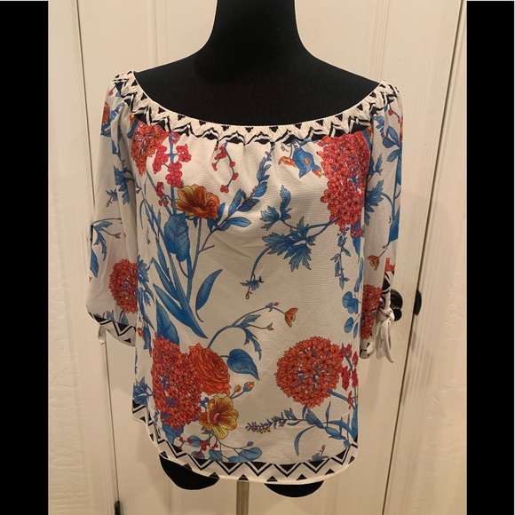 Flying Tomato floral blouse Size Medium - Picture 1 of 9